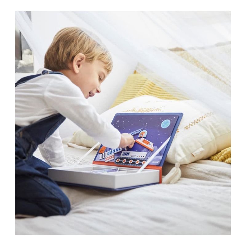 Magnetibook Cosmos 3.jpg